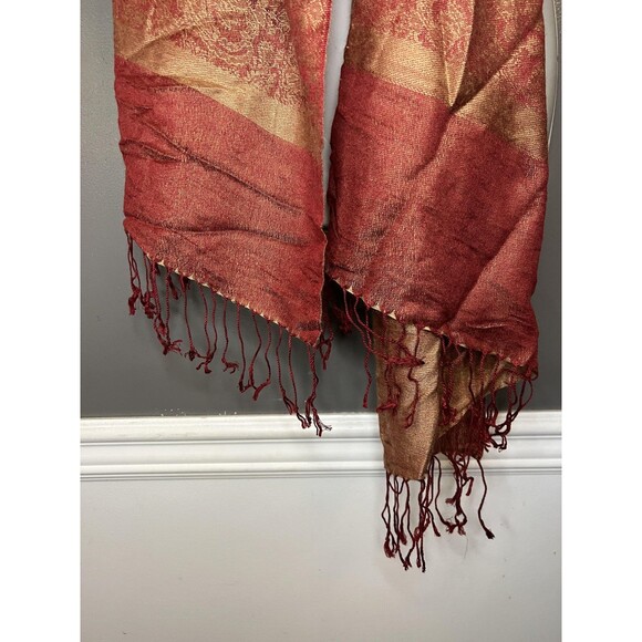 Pashmina Scarf Womens One Size Red Gold Paisley 70% Pashmina 30% Silk Fringe - Picture 3 of 6